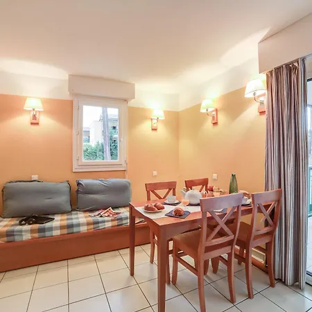 Apartment Pierre And Les Grands Pins