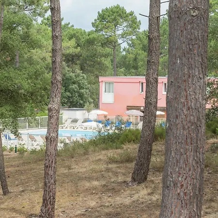 Pierre And Les Grands Pins Hotel