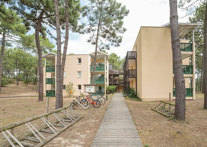 Hotell Pierre And Les Grands Pins *