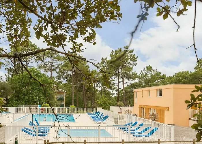 Hotell Pierre And Les Grands Pins Carcans